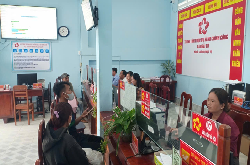 ỦY BAN NHÂN DÂN XÃ NGÃI TỨ NÂNG CAO HIỆU QUẢ PHỤC VỤ NGƯỜI DÂN TRONG THỰC HIỆN THỦ TỤC HÀNH CHÍNH KHÔNG PHỤ THUỘC ĐỊA GIỚI HÀNH CHÍNH